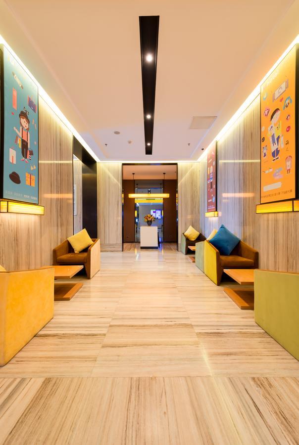 Iu Hotel Hezhou Bus Terminal מראה חיצוני תמונה
