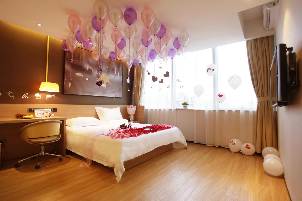 Iu Hotel Hezhou Bus Terminal מראה חיצוני תמונה